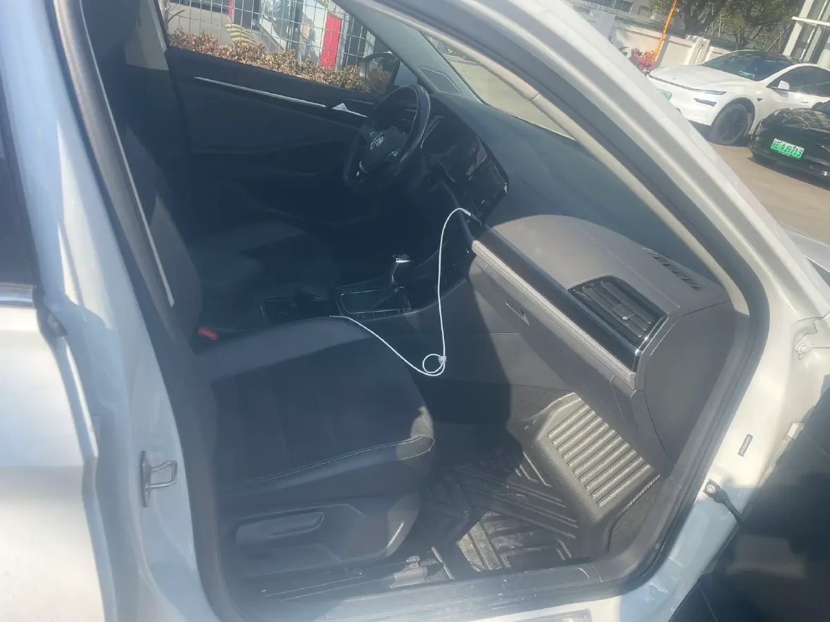 2019 Luxgen Grand 7 MPV 2.0T 188HP L4 6AT,autocango,china used car exporter,china ev exporter,chinese used car exporter,chinese used ev exporter