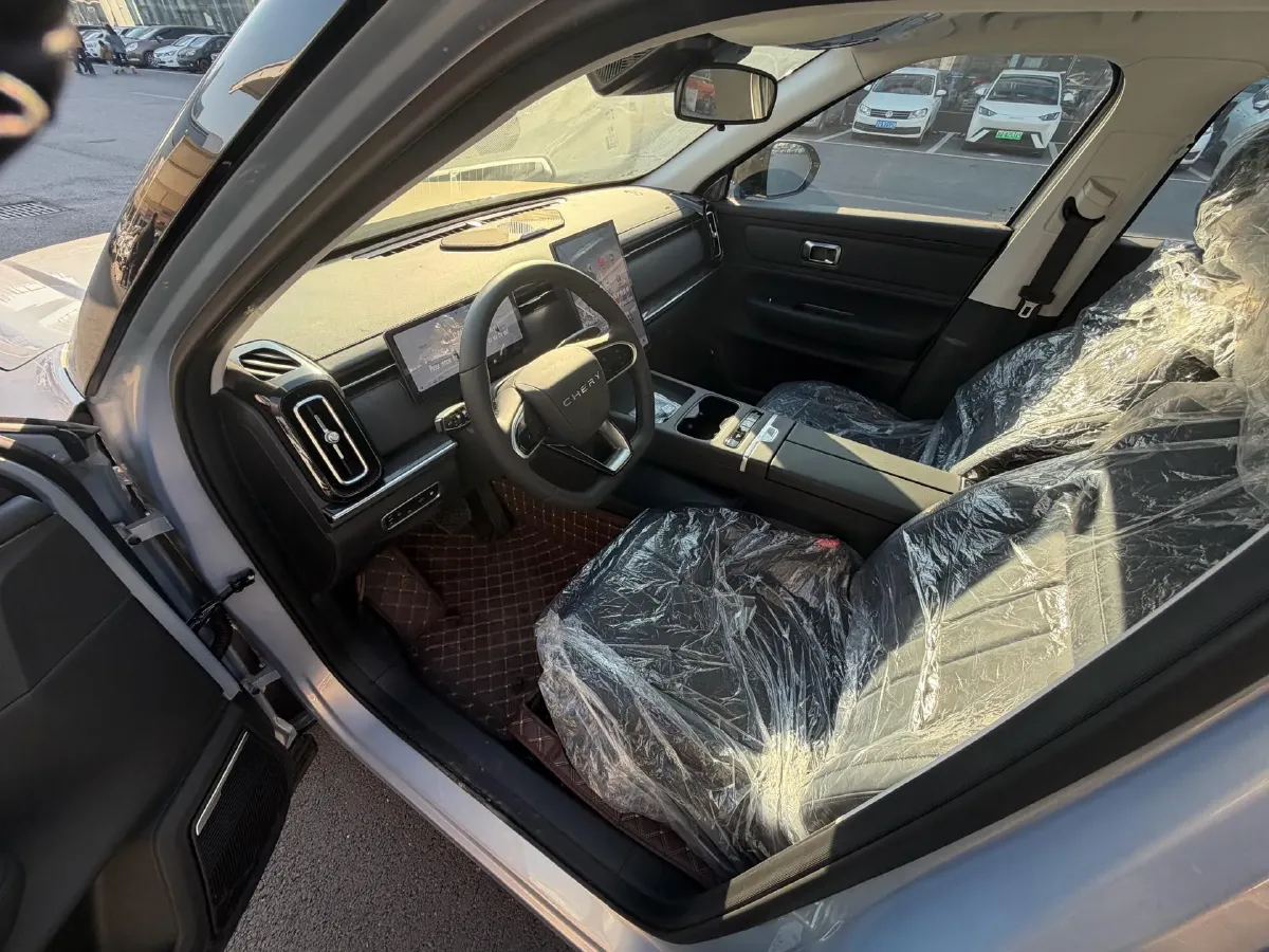 2024 Chery Exploration 06 C-DM 1.5T 156HP L4 DHT PHEV 18.3KWH,autocango,china used car exporter,china ev exporter,chinese used car exporter,chinese used ev exporter