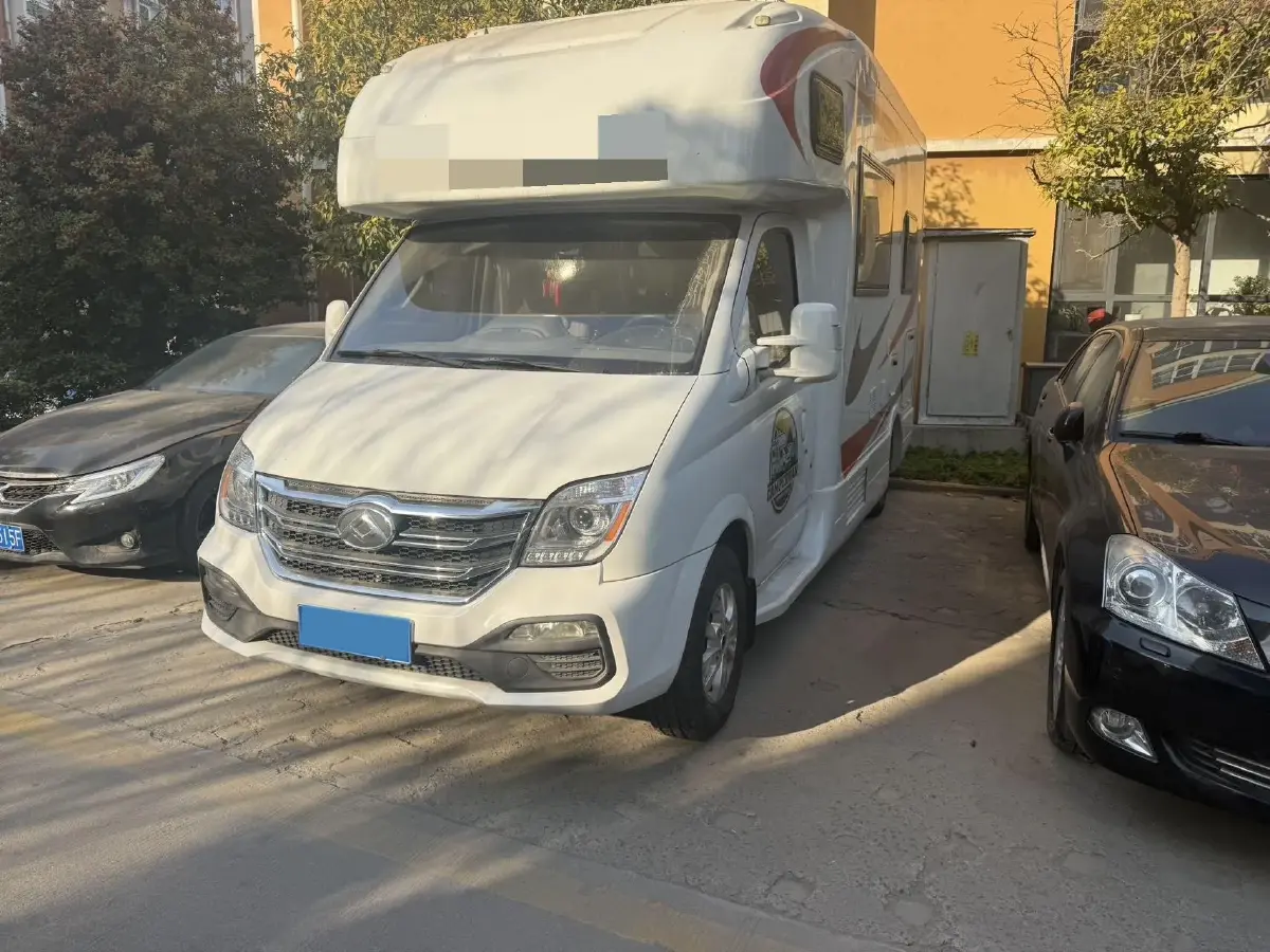 2019 MAXUS XinTu V80 2.0T 139HP L4 6MT