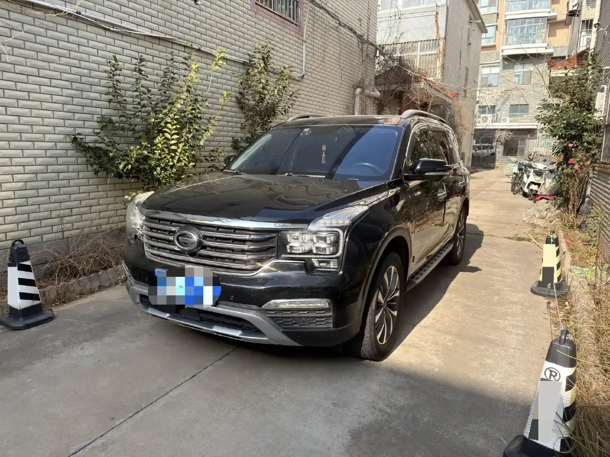 2017 GAC Trumpchi GS8 2.0T 201HP L4 6AT