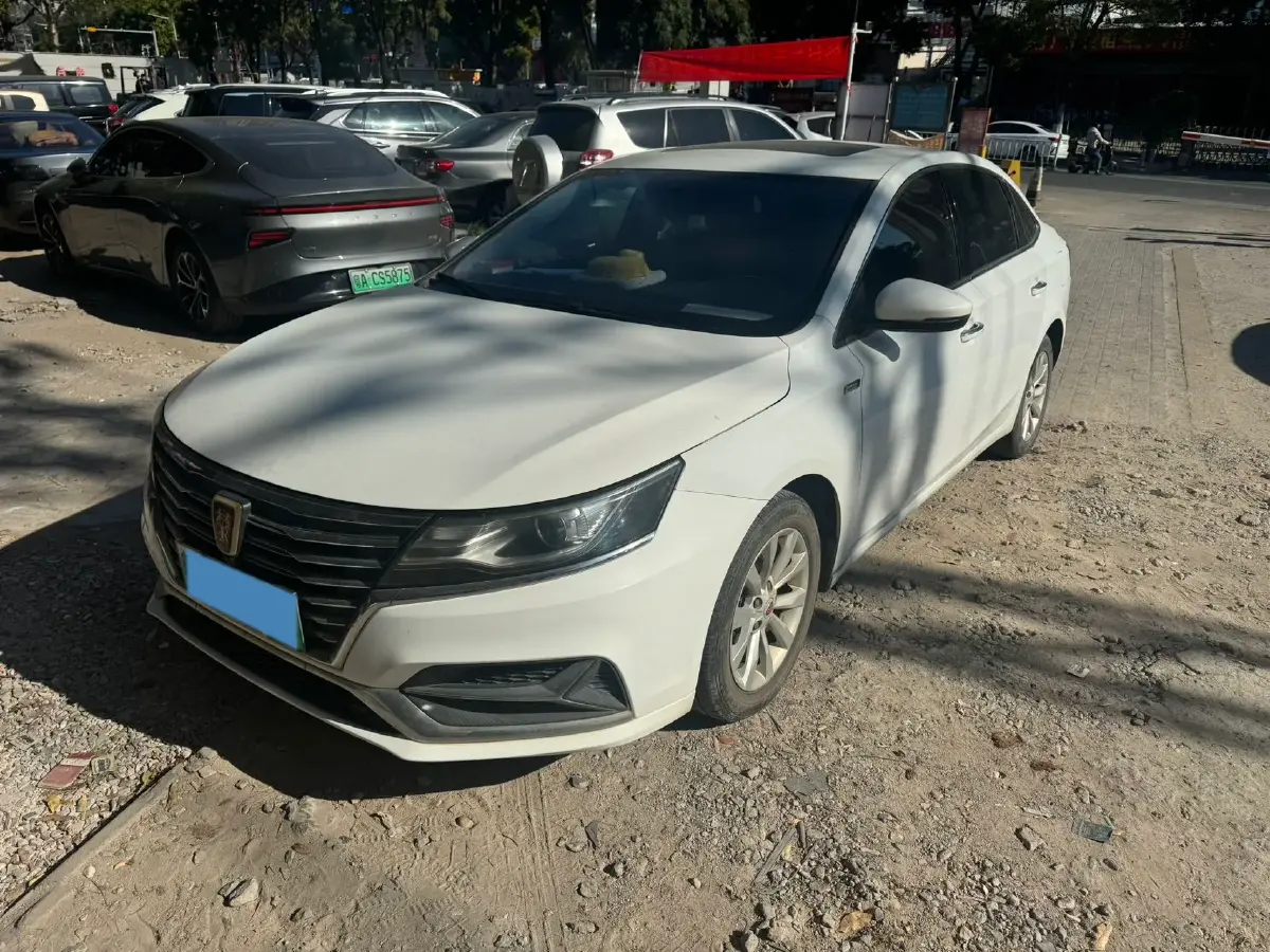 2017 Roewe i6 1.0T 125HP L3 2AT PHEV