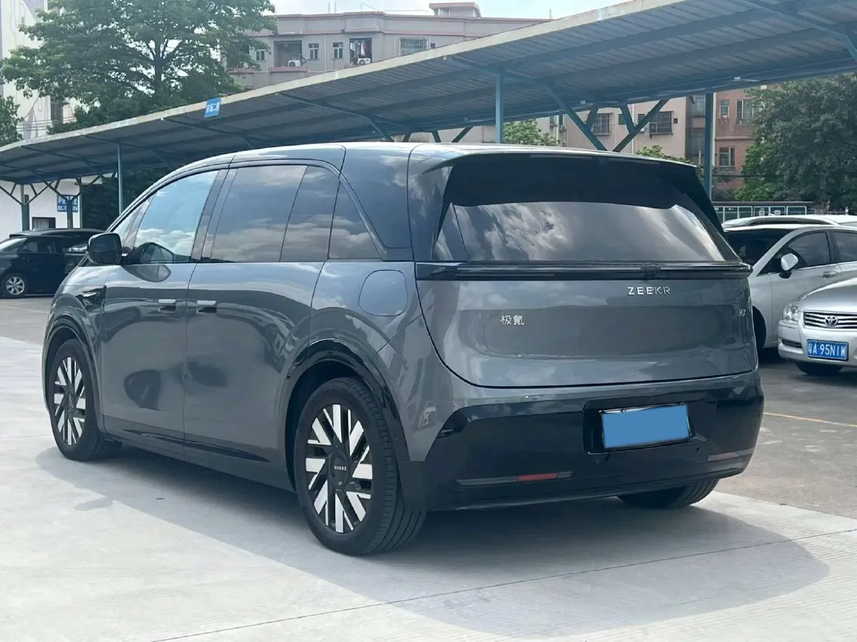 2025 Zeekr MIX BEV 102KWH,autocango,china used car exporter,china ev exporter,chinese used car exporter,chinese used ev exporter