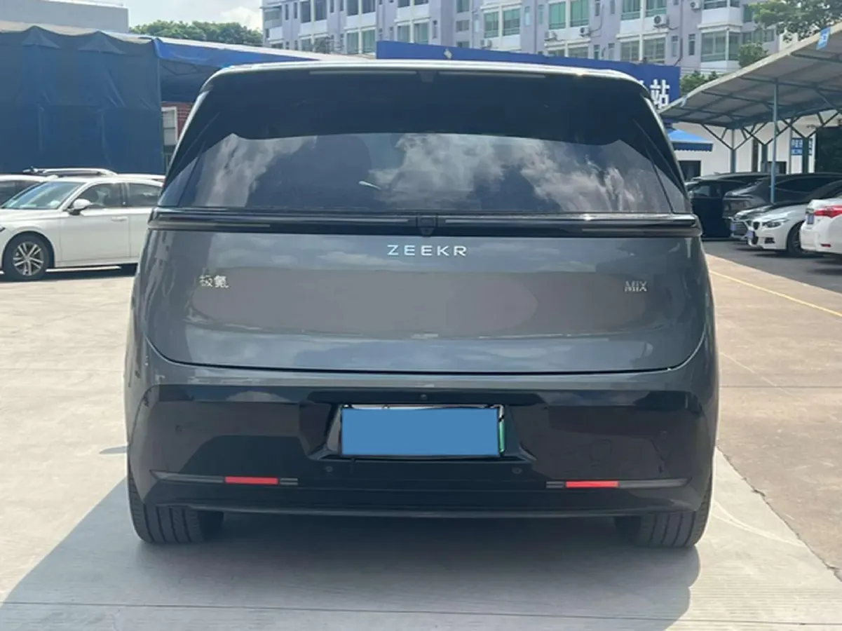 2025 Zeekr MIX BEV 102KWH,autocango,china used car exporter,china ev exporter,chinese used car exporter,chinese used ev exporter