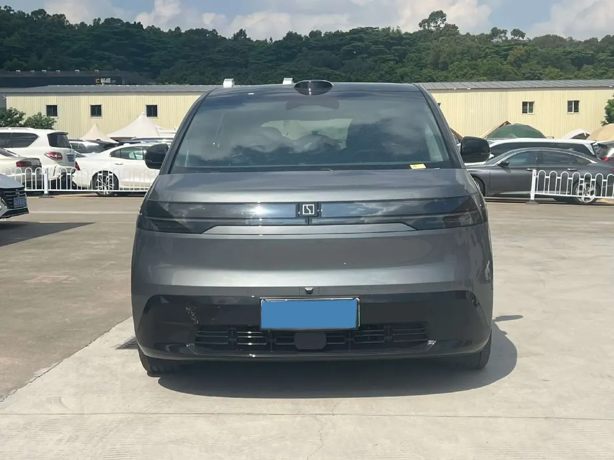 2025 Zeekr MIX BEV 102KWH,autocango,china used car exporter,china ev exporter,chinese used car exporter,chinese used ev exporter