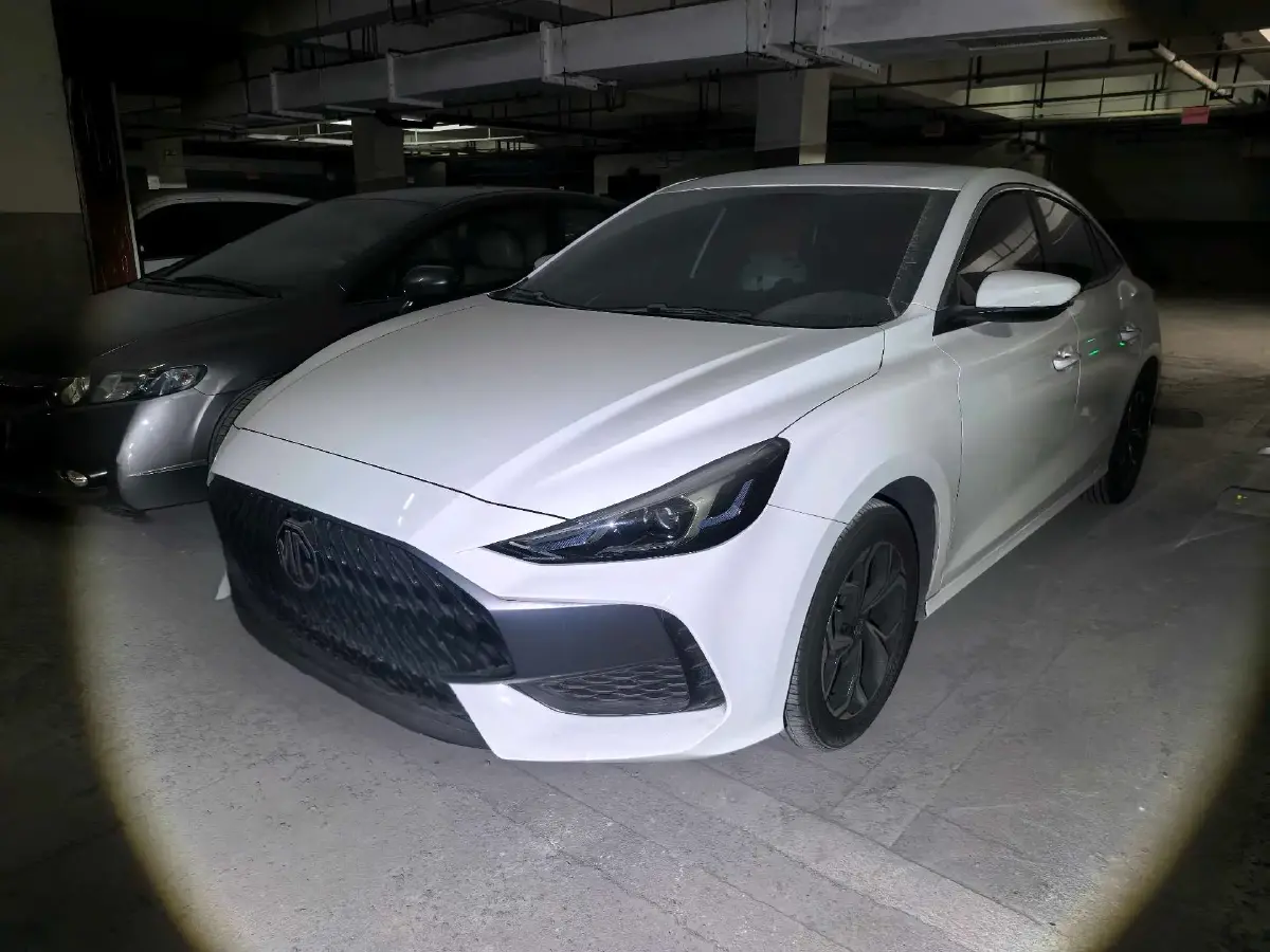 2023 MG 5 1.5L 129HP L4 5MT