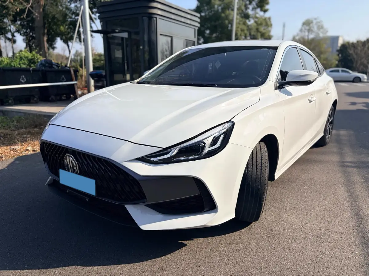 2022 MG 5 1.5L 120HP L4 5MT