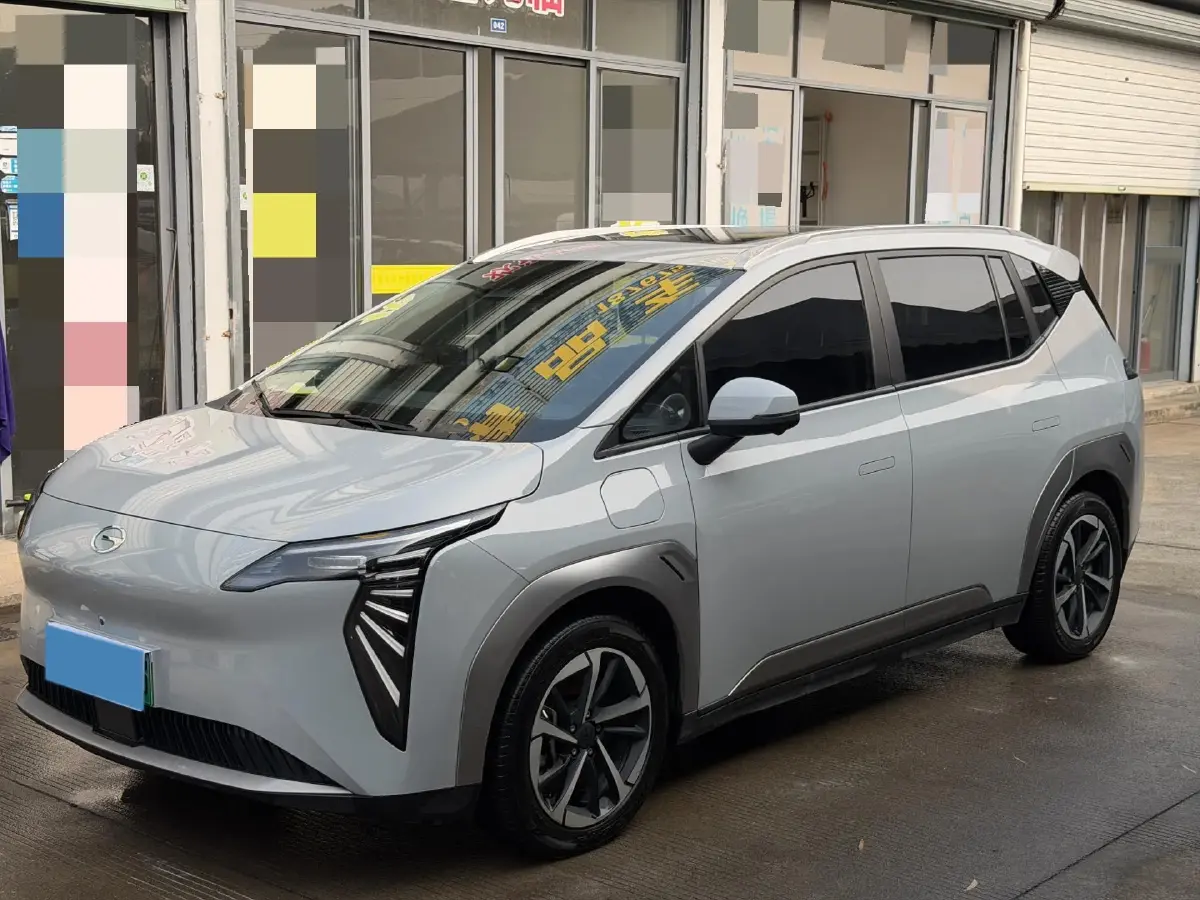 2024 Aion Y BEV 37.9KWH