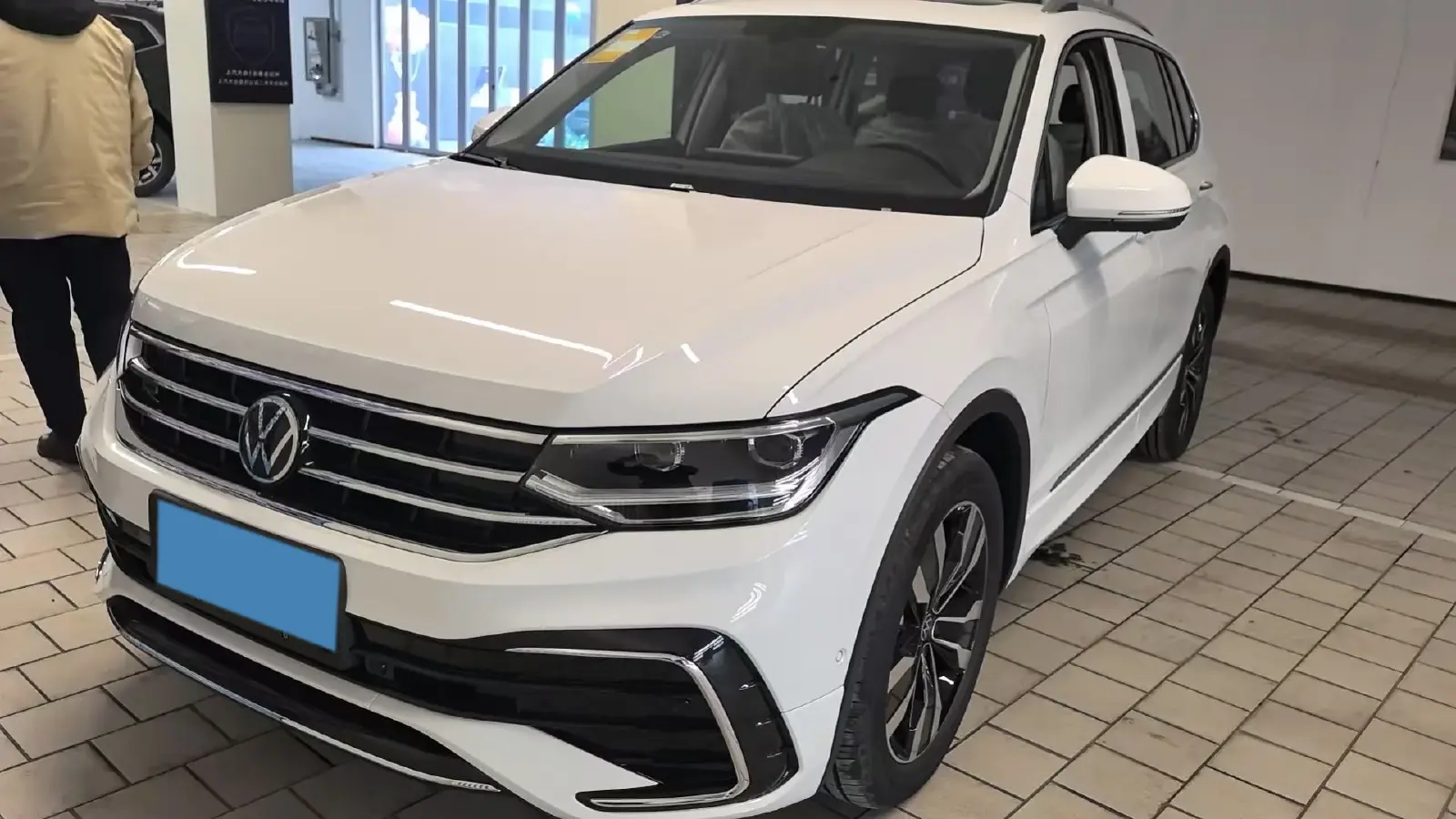 2024 Volkswagen Tiguan L 2.0T 186HP L4 7DCT