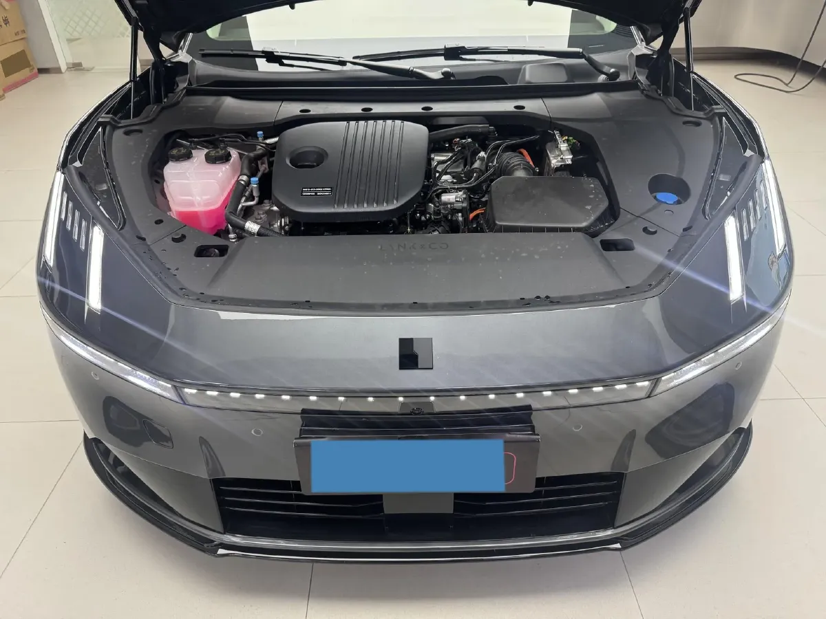 2025 LYNK&CO 10 EM-P 1.5T 163HP L4 3DHT PHEV,autocango,china used car exporter,china ev exporter,chinese used car exporter,chinese used ev exporter