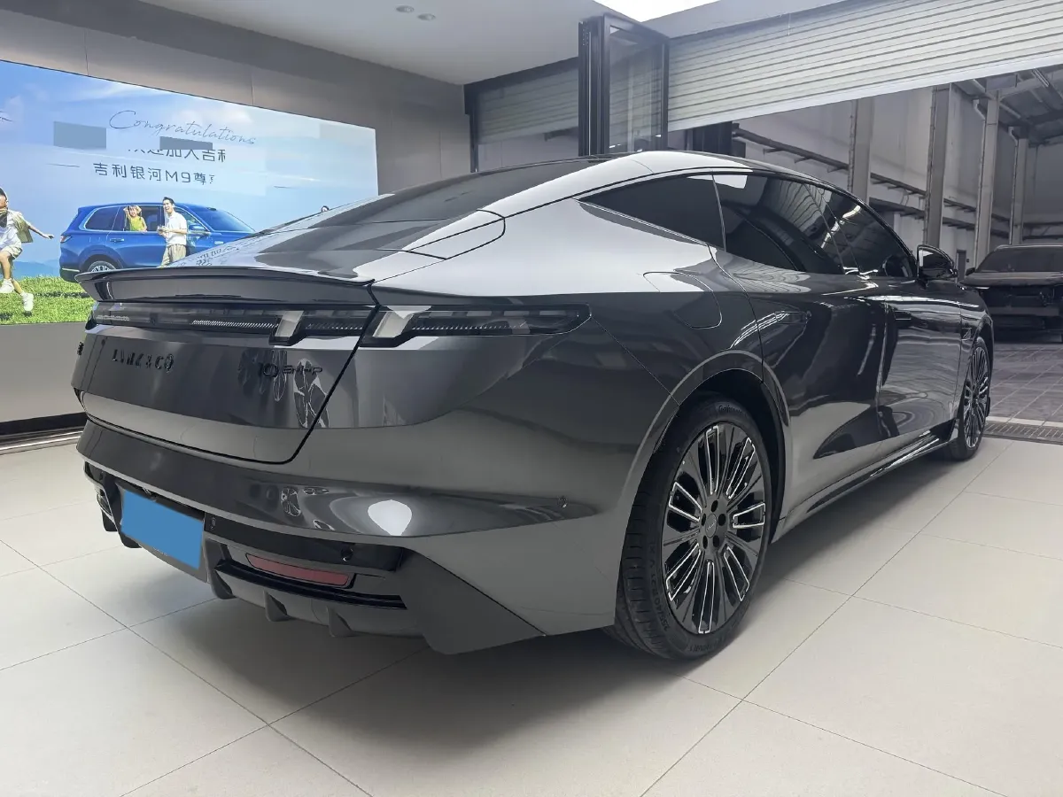 2025 LYNK&CO 10 EM-P 1.5T 163HP L4 3DHT PHEV,autocango,china used car exporter,china ev exporter,chinese used car exporter,chinese used ev exporter