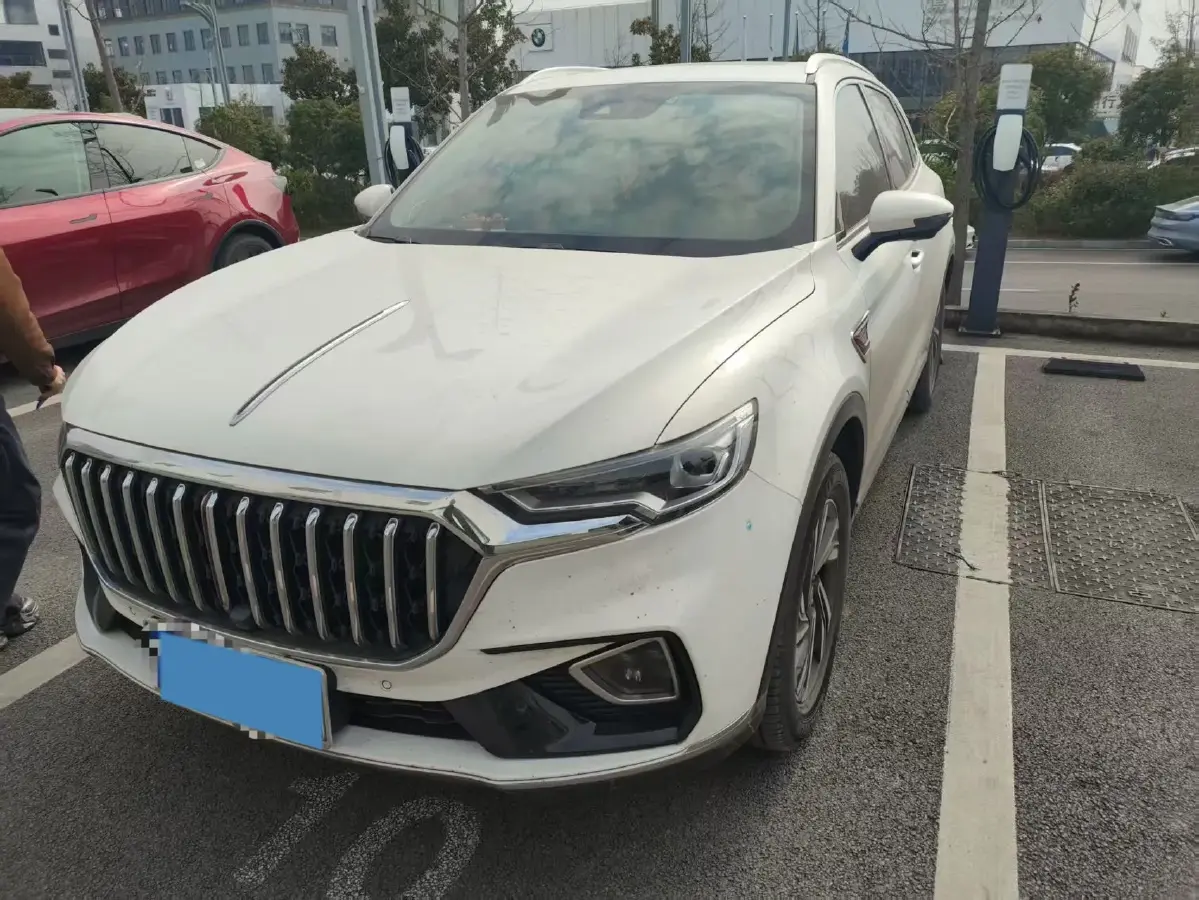 2022 HongQi HS5 2.0T 224HP L4 6AT