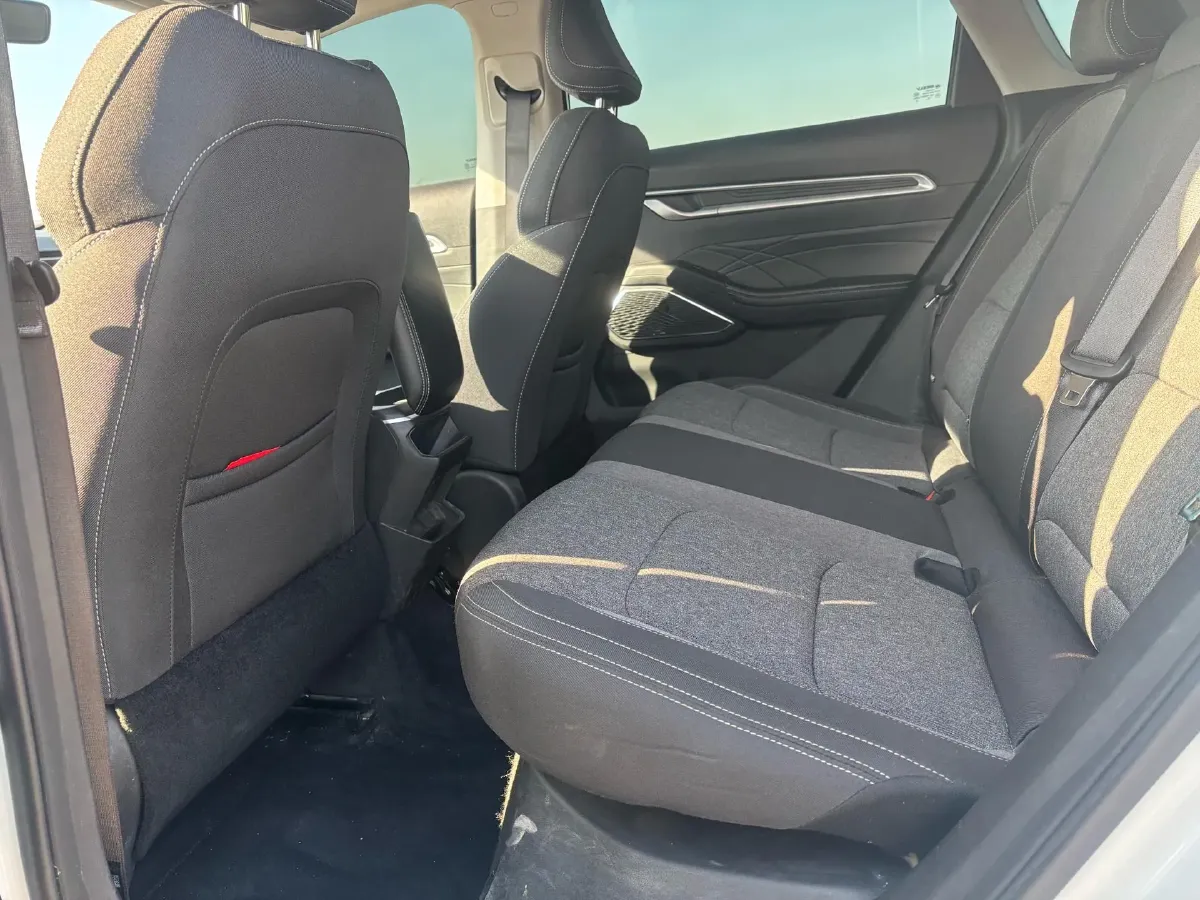 2023 Geely Emgrand 1.5L 127HP L4 5MT,autocango,china used car exporter,china ev exporter,chinese used car exporter,chinese used ev exporter