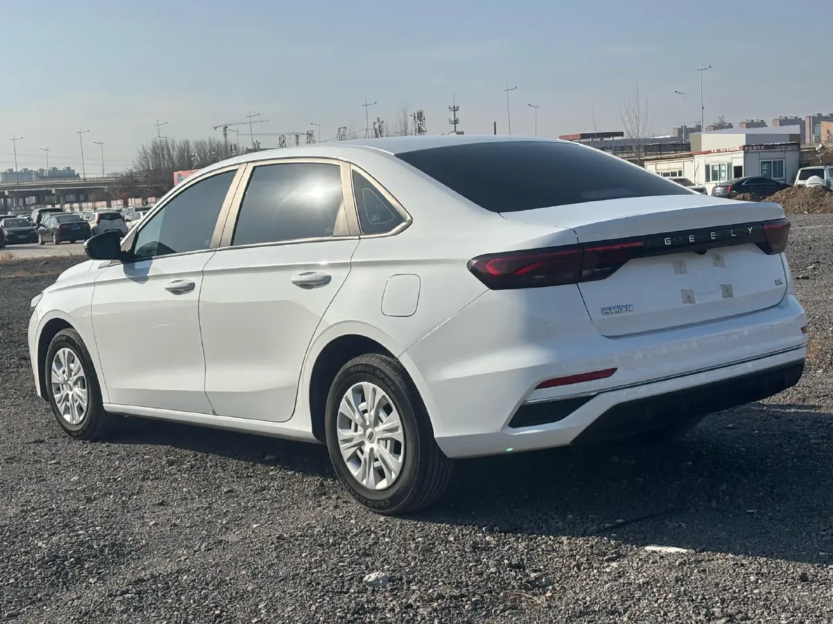 2023 Geely Emgrand 1.5L 127HP L4 5MT,autocango,china used car exporter,china ev exporter,chinese used car exporter,chinese used ev exporter
