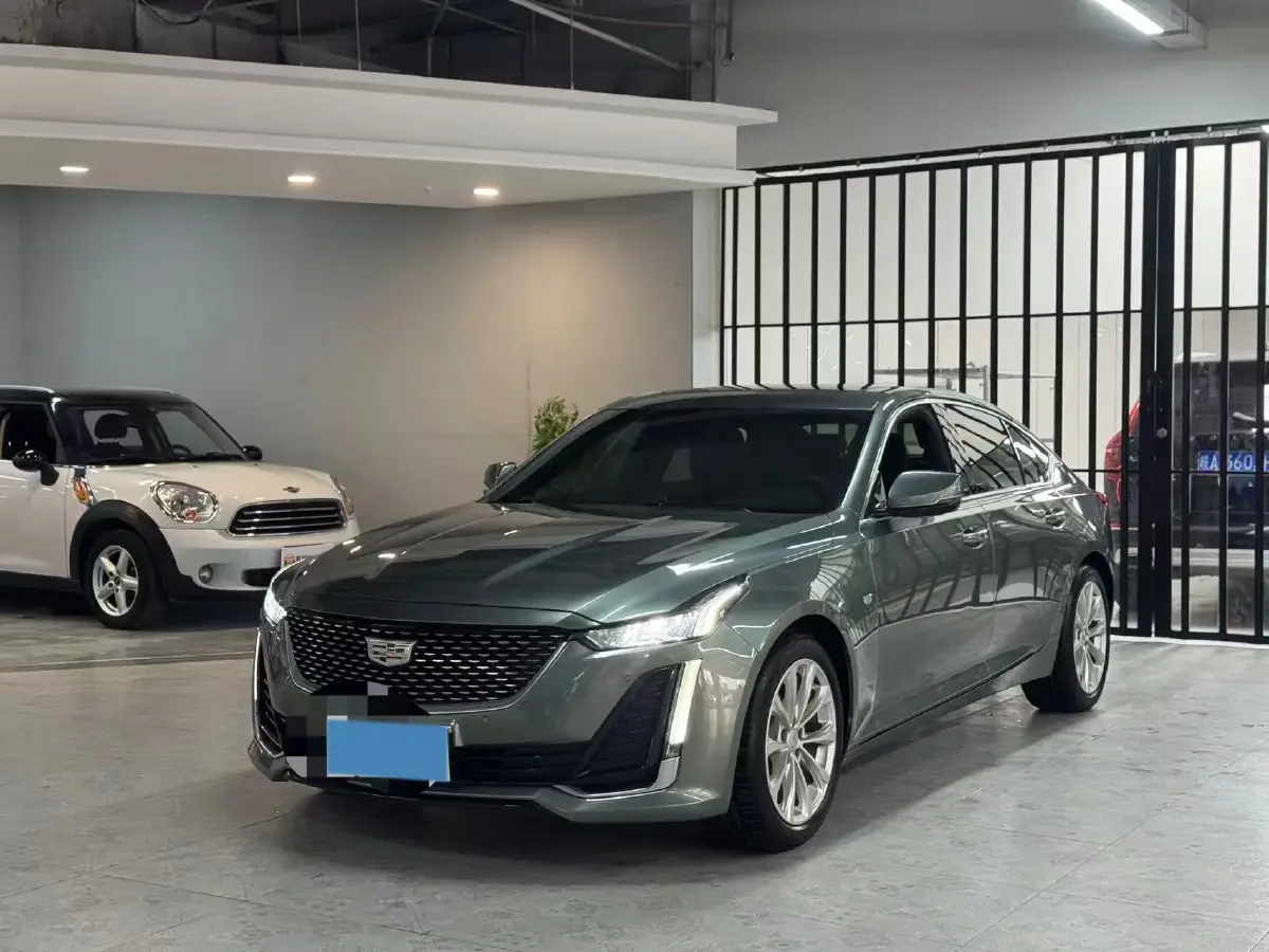 2023 Cadillac CT5 2.0T 237HP L4 10AT