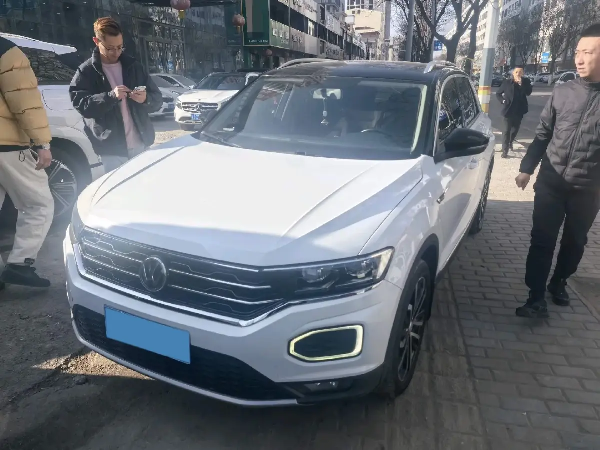 2020 Volkswagen T-Roc 1.4T 150HP L4 7DCT
