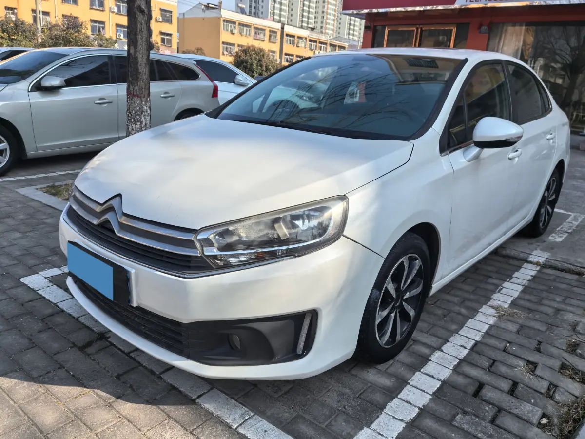 2018 Citroen C4 C-Quatre 1.6L 117HP L4 6AT