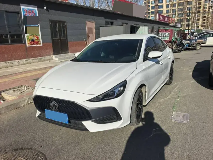 2023 Roewe i5 1.5L 129HP L4 5MT