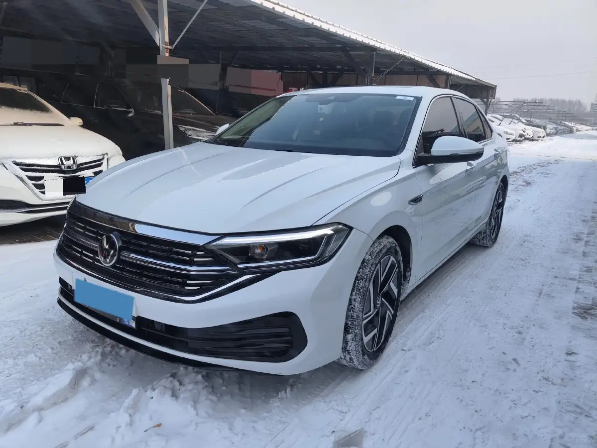 2023 Volkswagen Sagitar 1.5T 160HP L4 7DCT