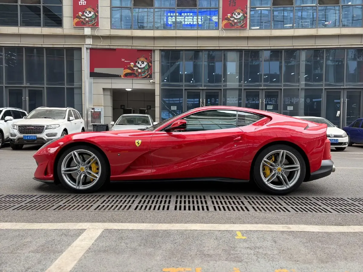 2017 Ferrari 812 6.5L 800HP V12 7DCT,autocango,china used car exporter,china ev exporter,chinese used car exporter,chinese used ev exporter