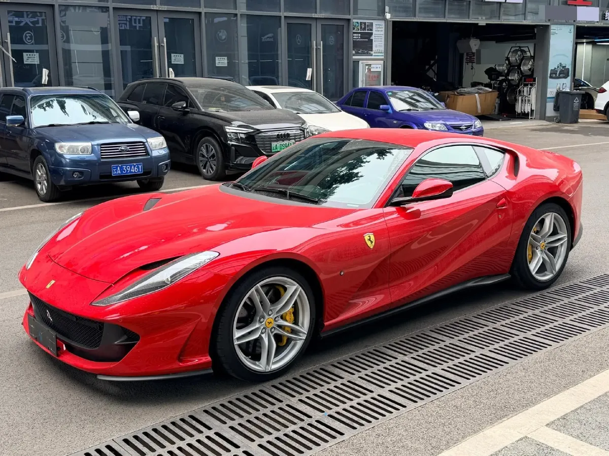 2017 Ferrari 812 6.5L 800HP V12 7DCT,autocango,china used car exporter,china ev exporter,chinese used car exporter,chinese used ev exporter