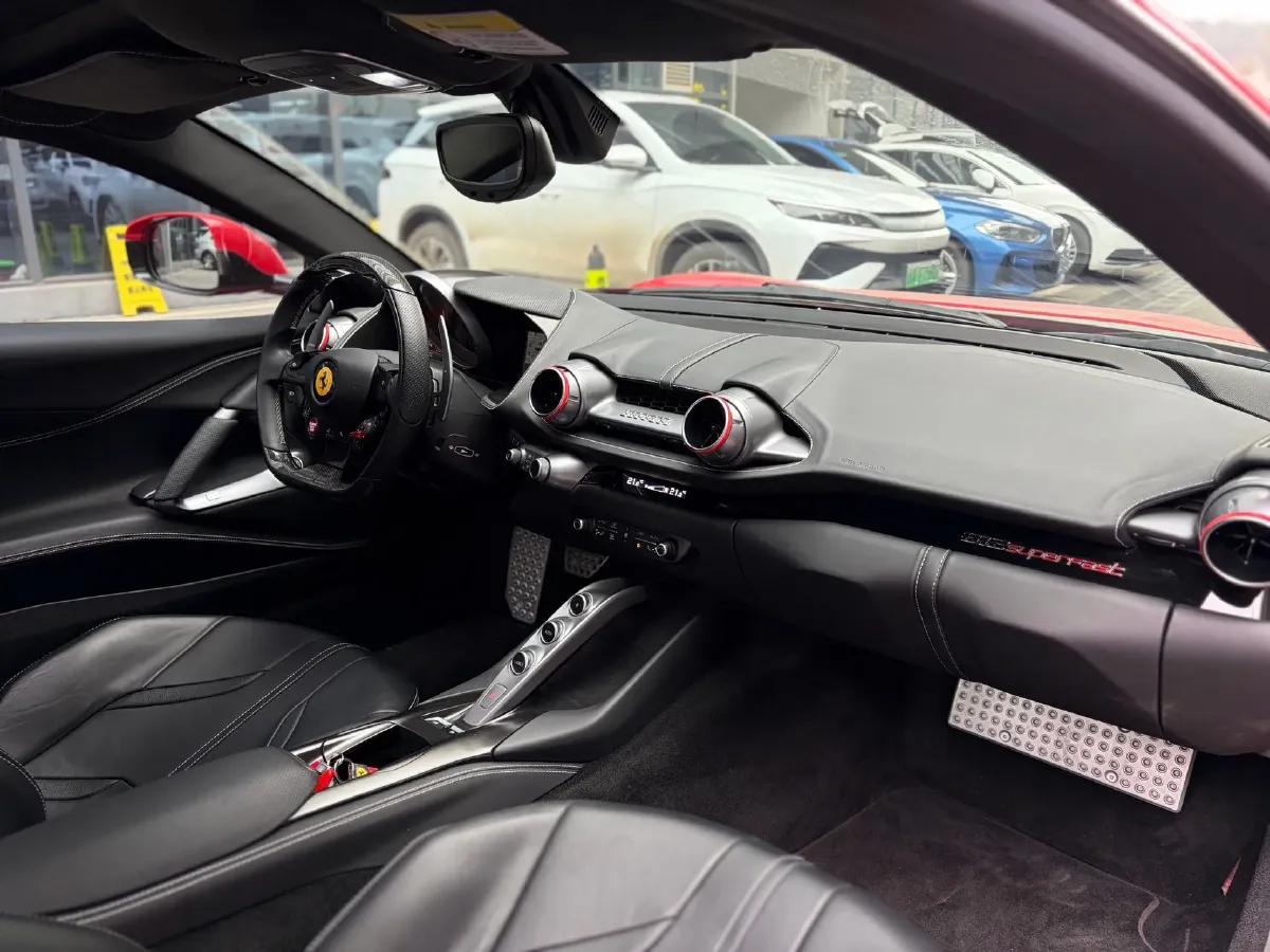 2017 Ferrari 812 6.5L 800HP V12 7DCT,autocango,china used car exporter,china ev exporter,chinese used car exporter,chinese used ev exporter