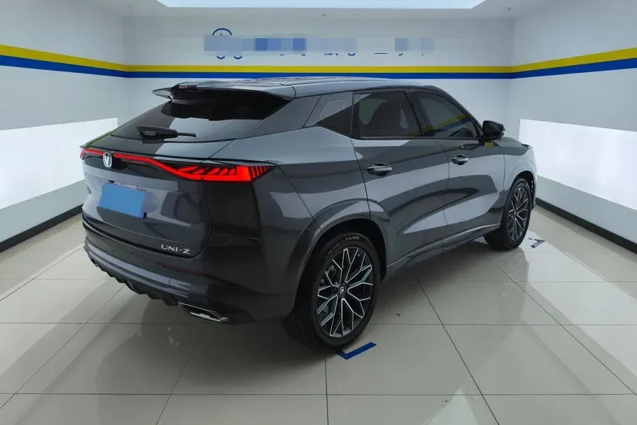 2025 ChangAn UNI-Z 1.5T 188HP L4 7DCT,autocango,china used car exporter,china ev exporter,chinese used car exporter,chinese used ev exporter