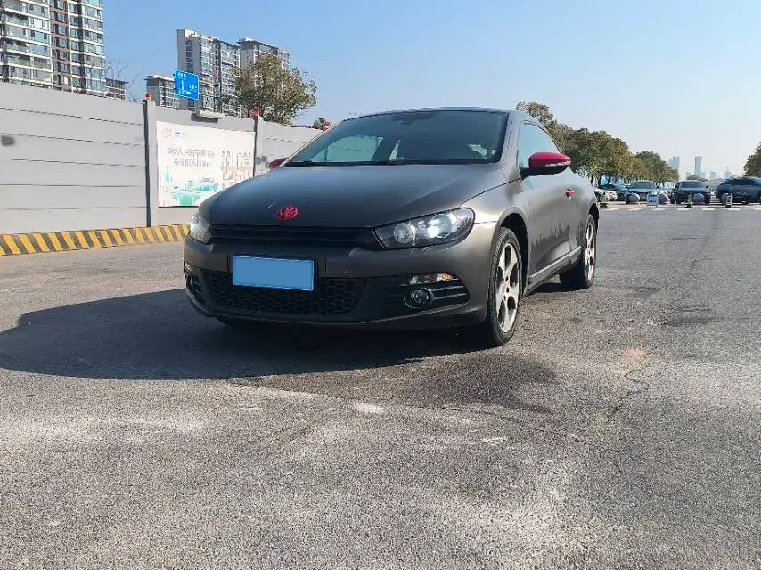 2011 Volkswagen Scirocco 2.0T 211HP L4 6DCT