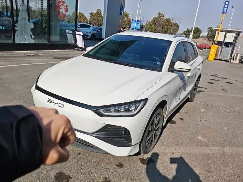 2023 BYD e2 BEV 43.2KWH