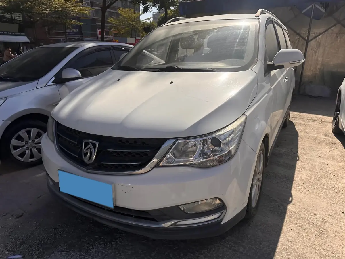 2016 BaoJun 560 1.5T 150HP L4 6MT