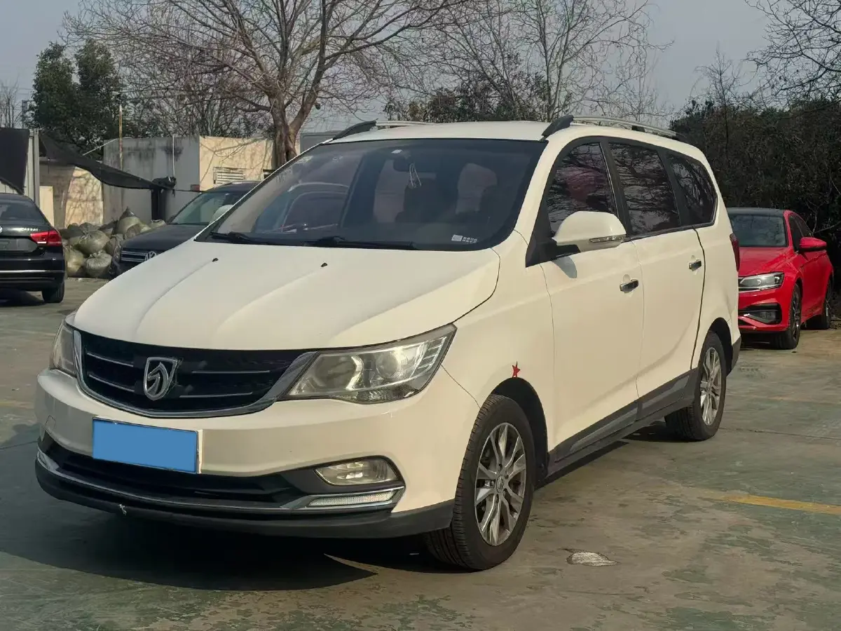 2016 BaoJun 730 1.5T 150HP L4 6MT