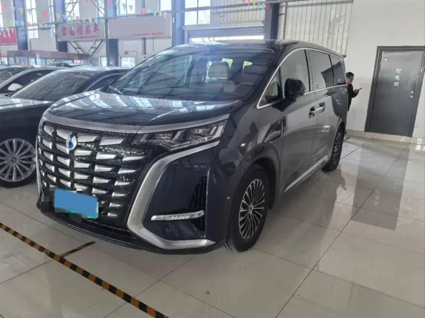 2022 HongQi HS7 3.0T 337HP V6 8AT