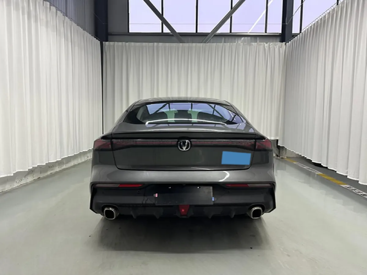 2022 ChangAn UNI-V 1.5T 188HP L4 7DCT,autocango,china used car exporter,china ev exporter,chinese used car exporter,chinese used ev exporter