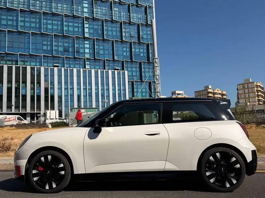 2025 MINI JCW BEV,autocango,china used car exporter,china ev exporter,chinese used car exporter,chinese used ev exporter