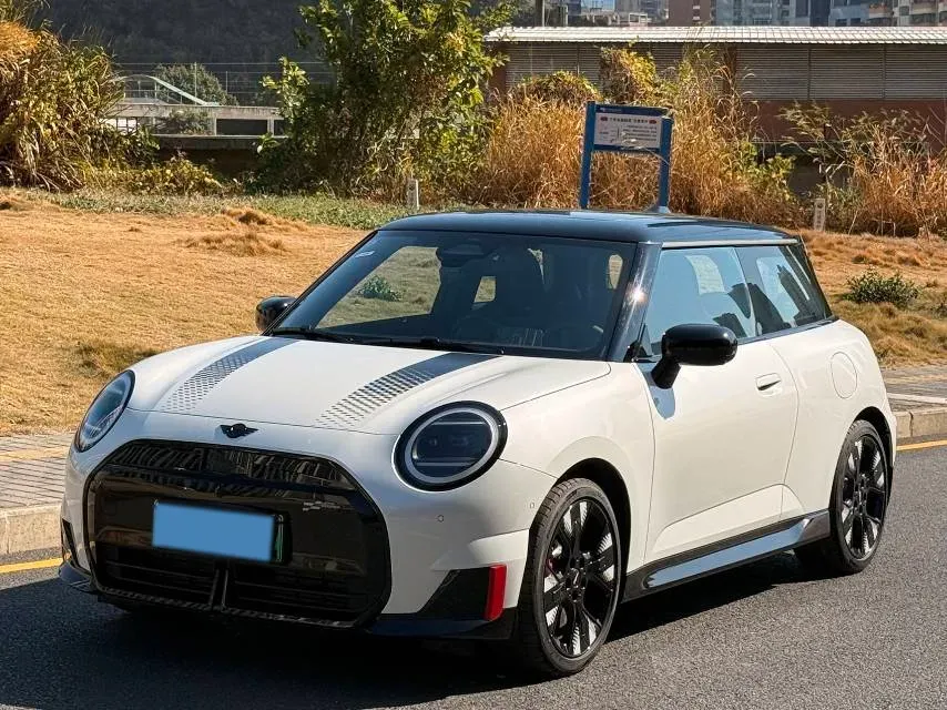 2025 MINI JCW BEV,autocango,china used car exporter,china ev exporter,chinese used car exporter,chinese used ev exporter