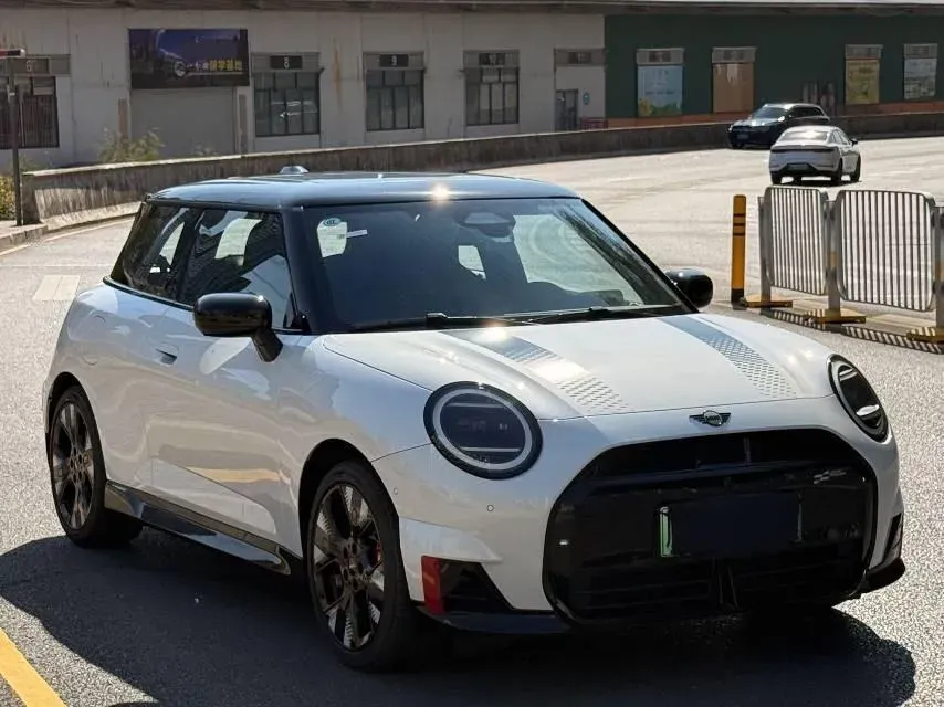 2025 MINI JCW BEV,autocango,china used car exporter,china ev exporter,chinese used car exporter,chinese used ev exporter