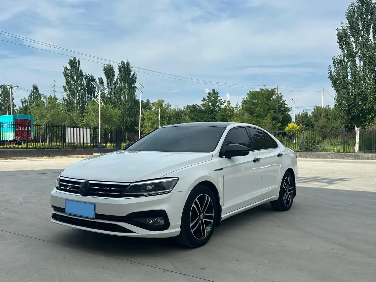 2019 Volkswagen Passat 1.4T 150HP L4 7DCT