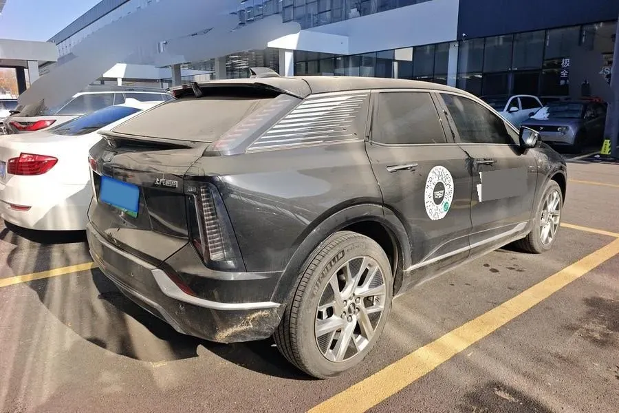 2024 Cadillac OPTIQ BEV 68.4KWH,autocango,china used car exporter,china ev exporter,chinese used car exporter,chinese used ev exporter