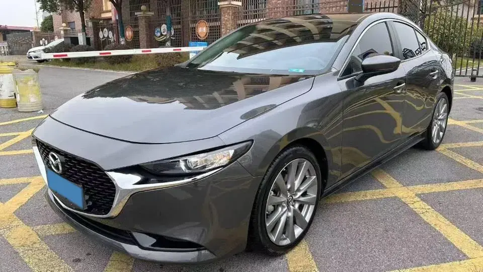 2022 Mazda 3 Axela 2.0L 158HP L4 6AT