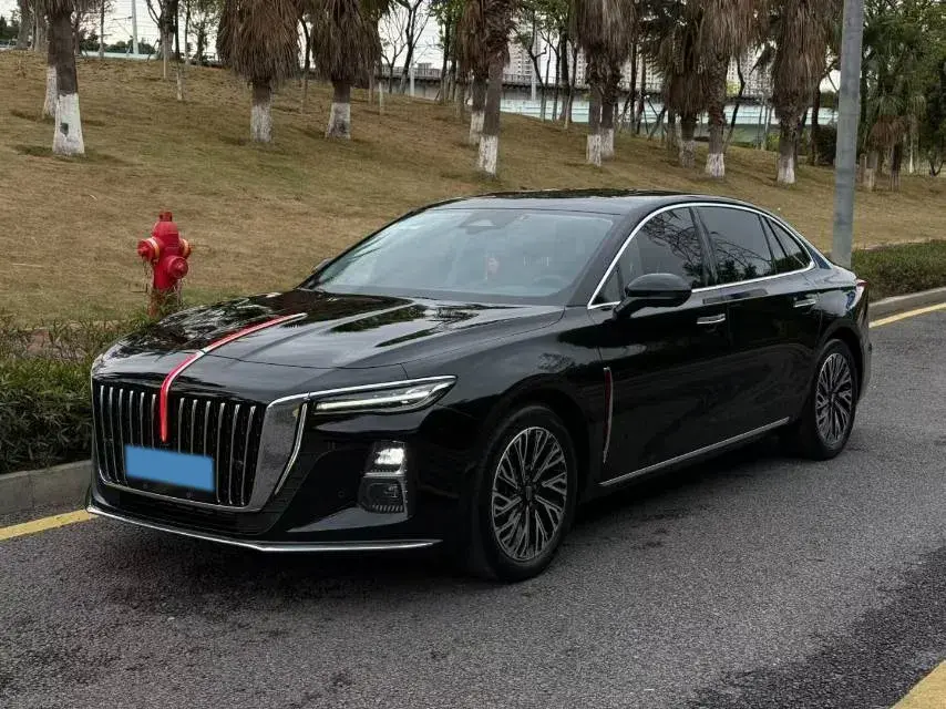 2023 HongQi H5 2.0T 224HP L4 8AT