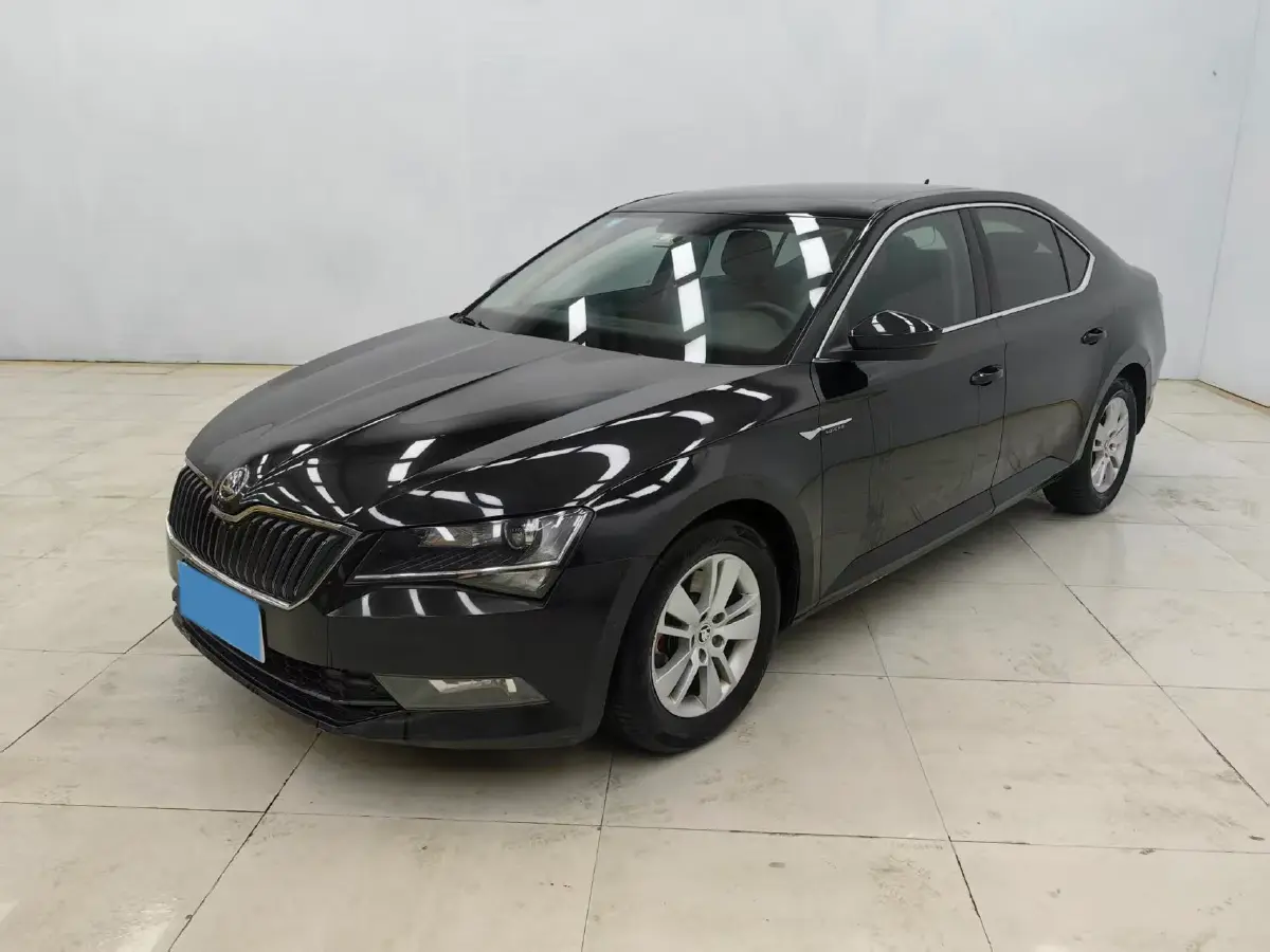 2016 Skoda Superb 1.8T 180HP L4 7DCT