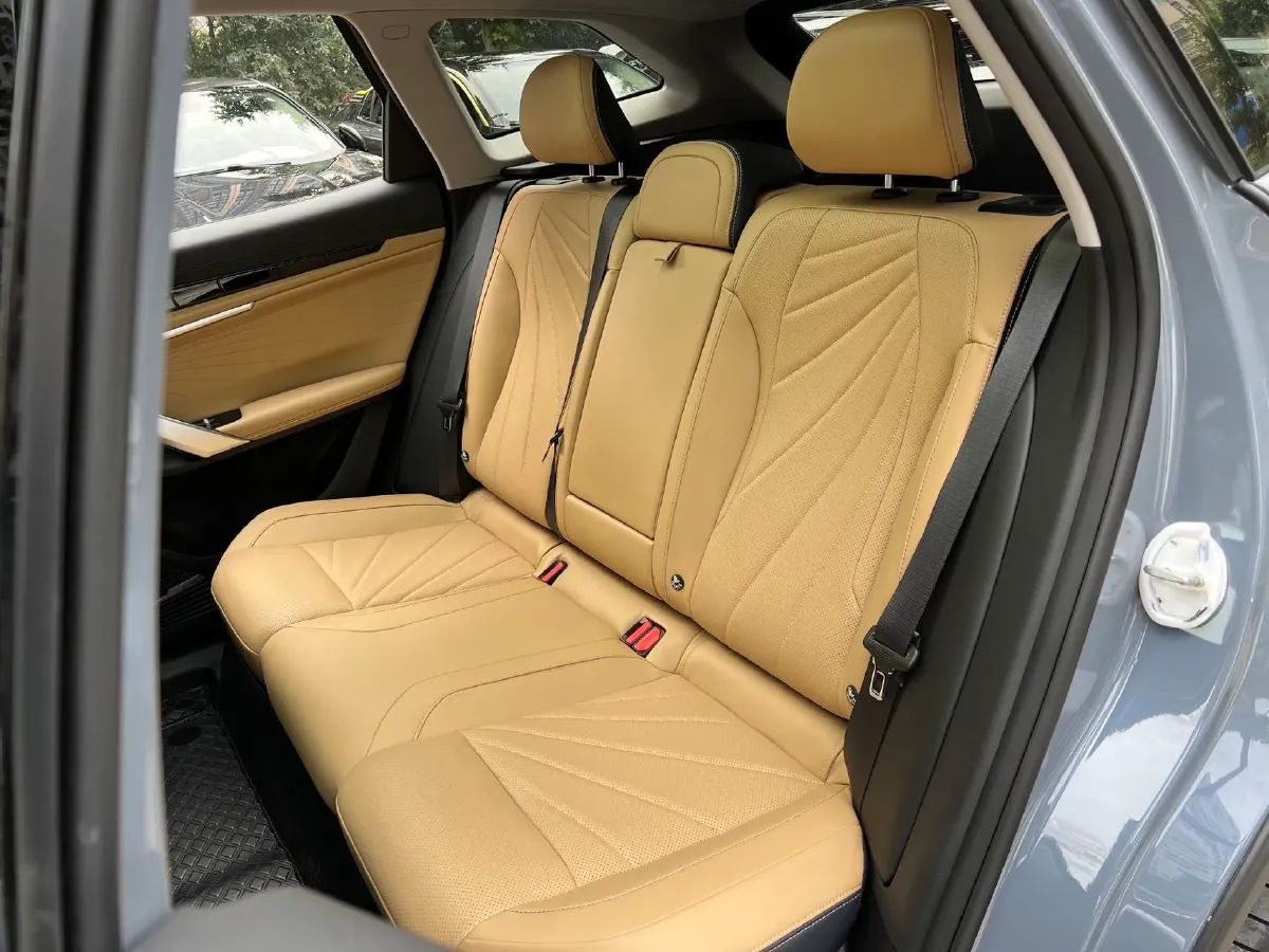 2023 Geely StarRay 1.5T 181HP L4 7DCT,autocango,china used car exporter,china ev exporter,chinese used car exporter,chinese used ev exporter