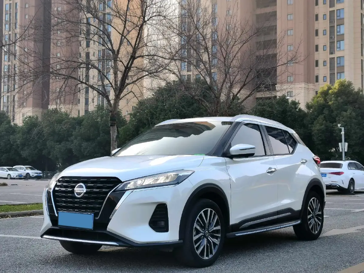 2022 Nissan Kicks 1.5L 122HP L4 CVT