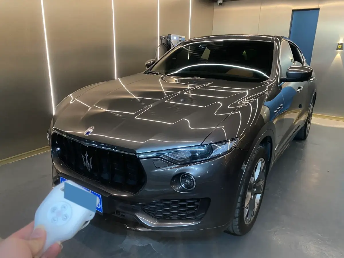 2018 Maserati Levante 3.0T 430HP V6 8AT
