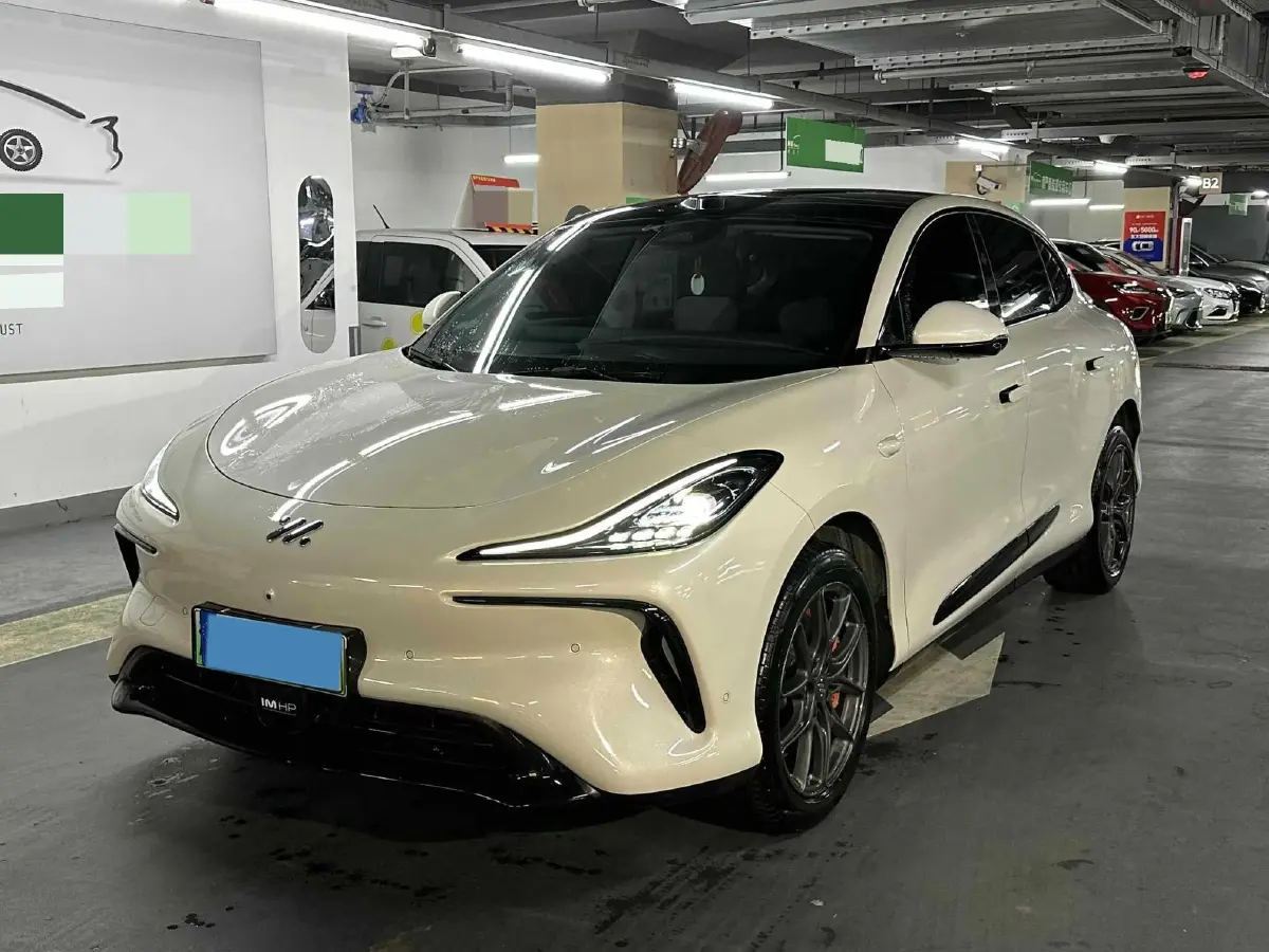 2023 IM LS6 BEV 71KWH