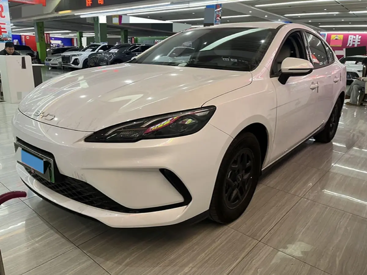 2025 BYD Seal05 DM-i 1.5L 101HP L4 E-CVT PHEV 7.68KWH