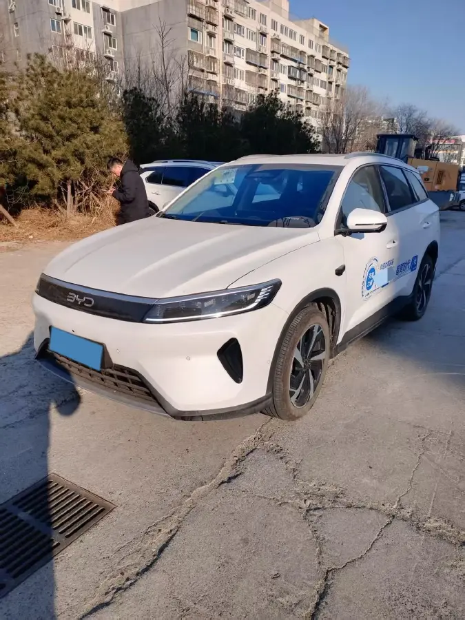 2025 BYD Sea Lion 05 DM-i 1.5L 101HP L4 E-CVT PHEV 18.3KWH