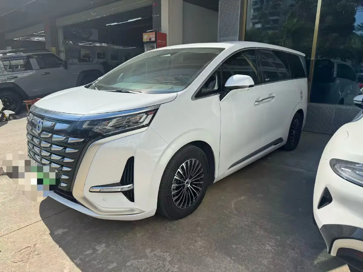 2025 Denza D9 1.5T 156HP L4 E-CVT PHEV 40KWH