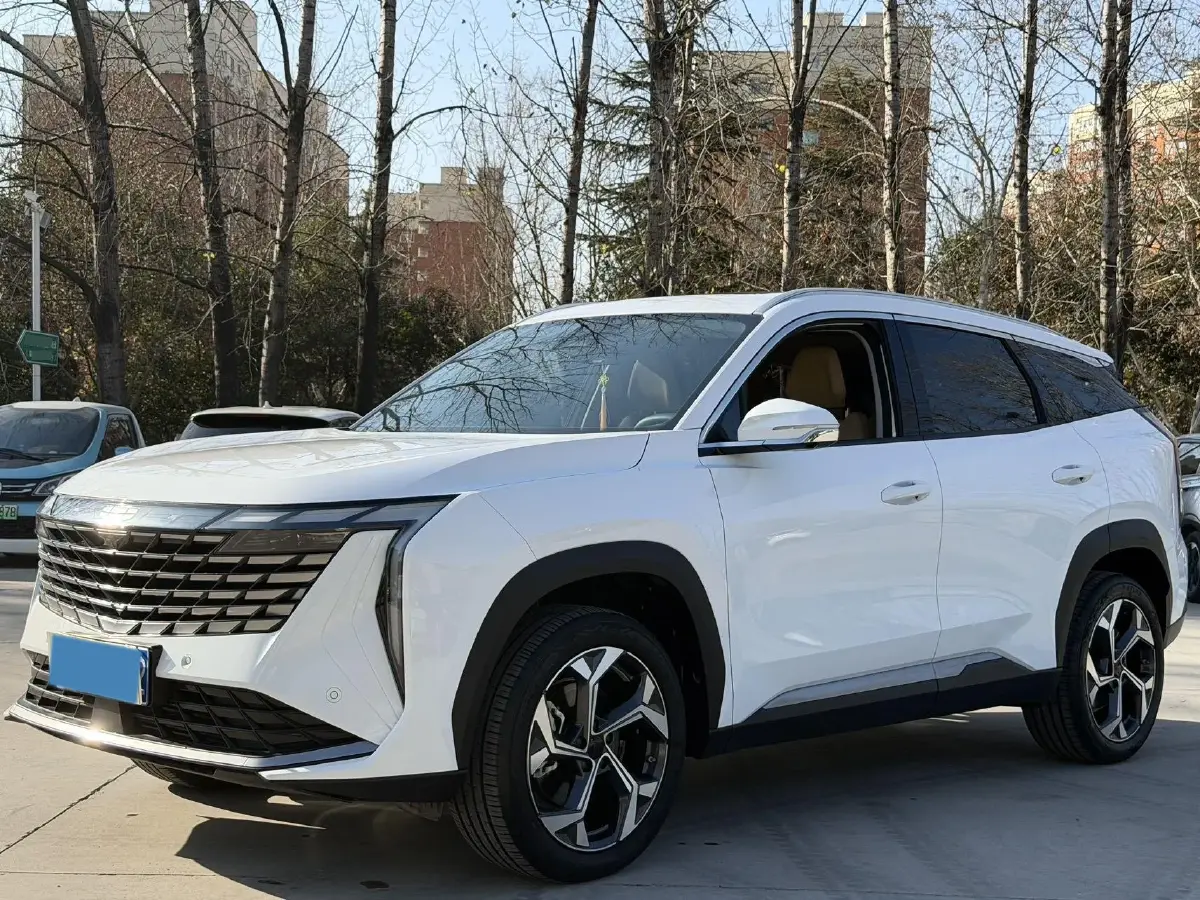 2023 Geely StarRay 1.5T 181HP L4 7DCT