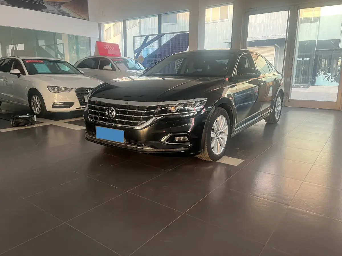 2020 Volkswagen Passat 2.0T 186HP L4 7DCT
