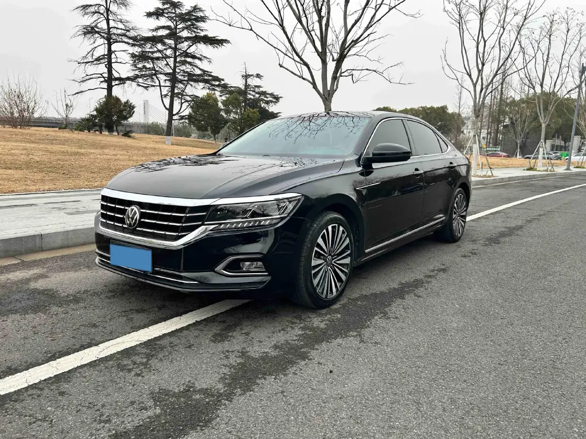 2020 Volkswagen Passat 2.0T 186HP L4 7DCT